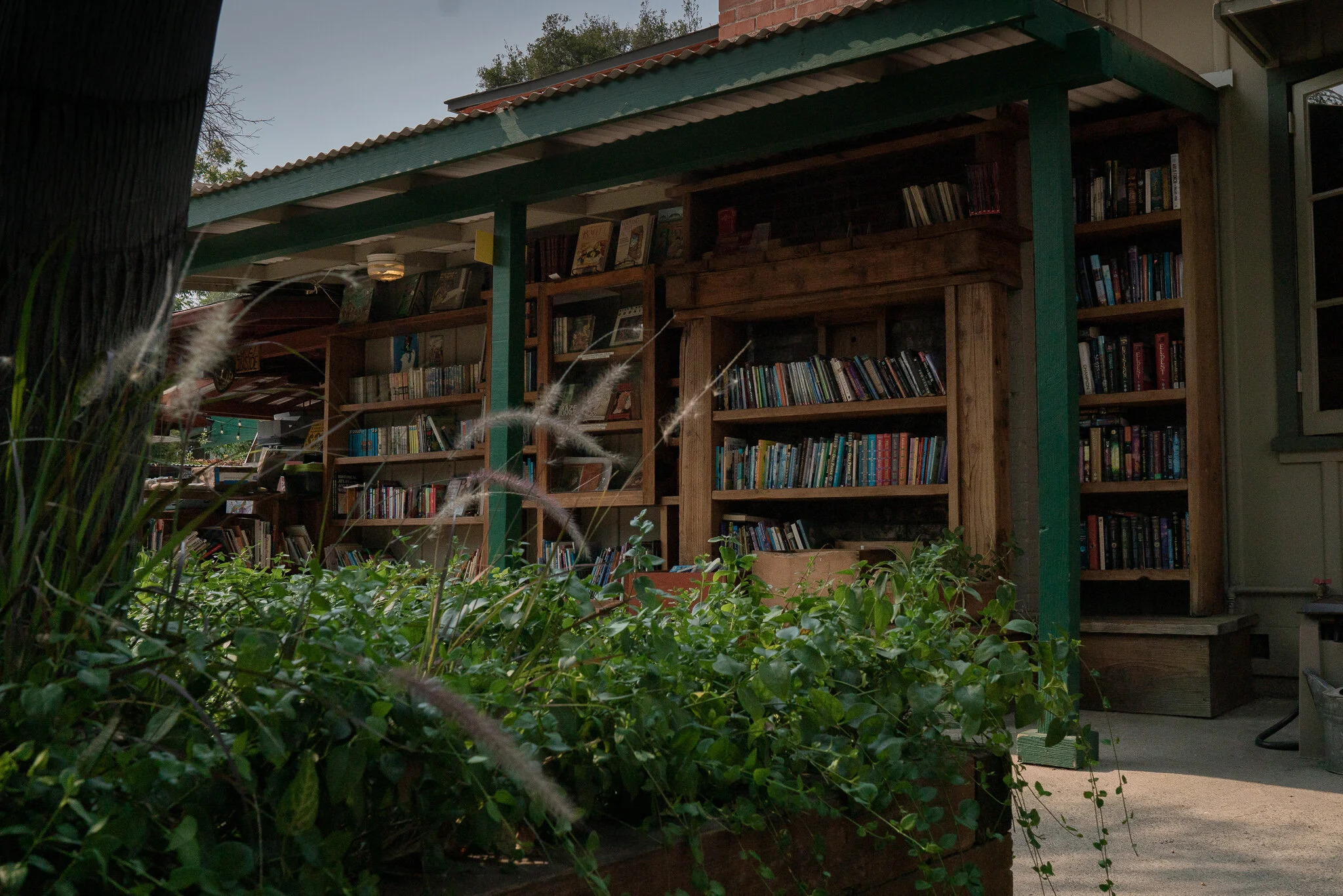 Bart's Books outdoor bookstore